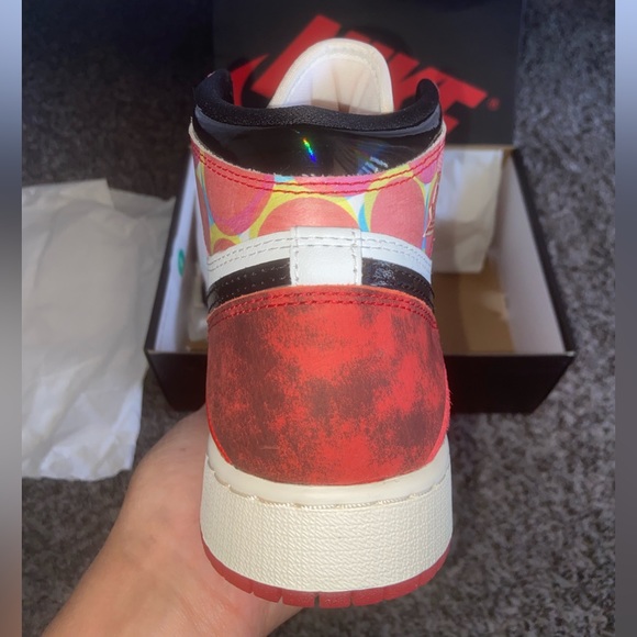 Jordan 1 “Spider-verse” - Picture 6 of 8